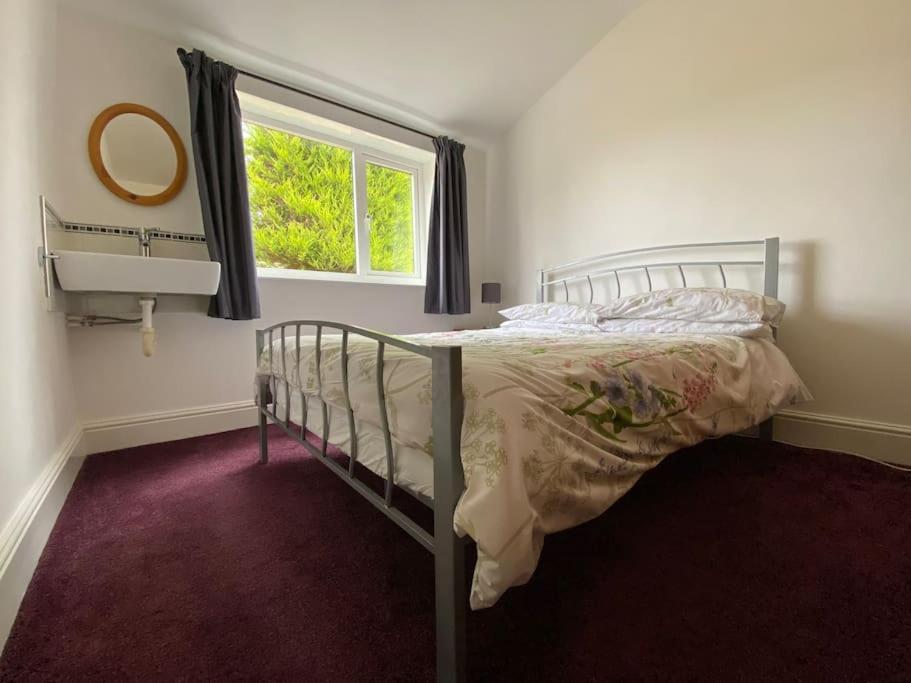 Idyllic Whitby Cottage, With Sea Views, Sleeps 6 Екстер'єр фото